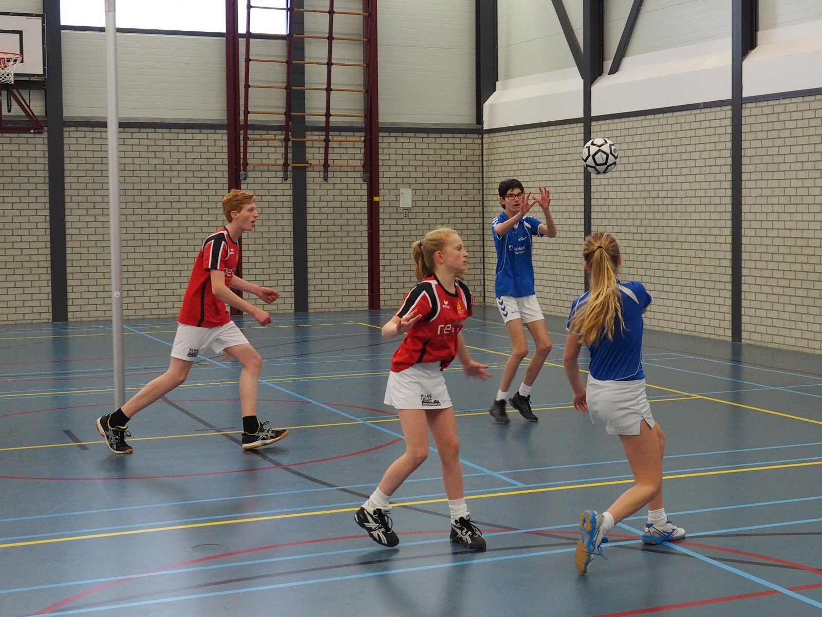 Korfbal B2_28 november-011.JPG